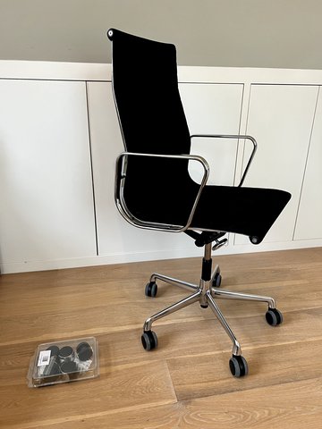 Vitra EA 119 Office Chair