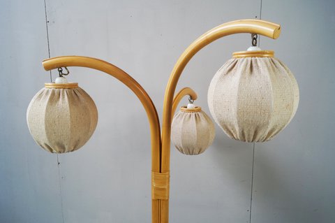 Vintage bamboe vloerlamp