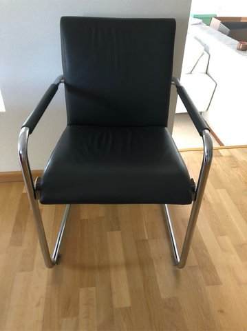 Hulsta chair