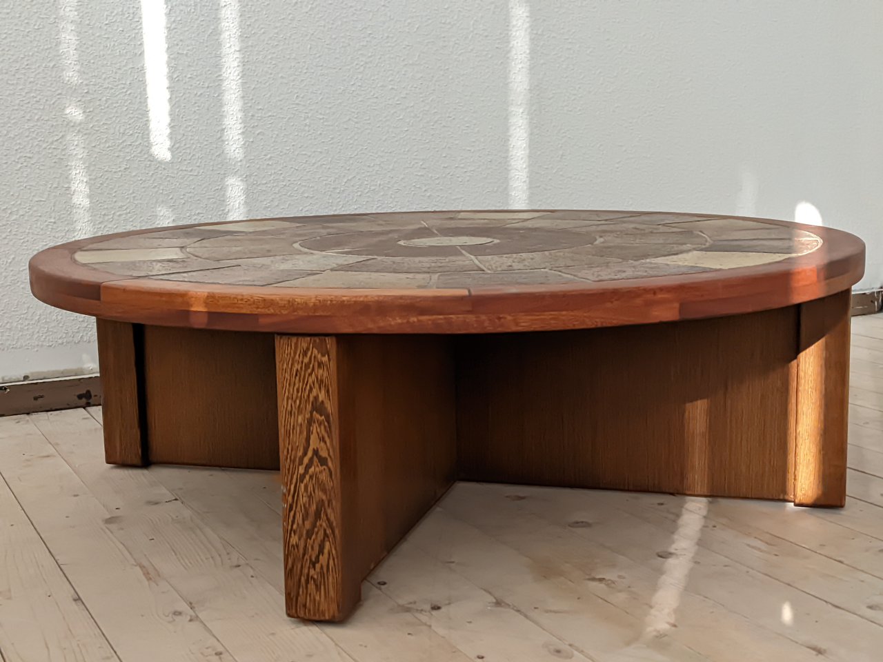 Image 2 of Tue Poulsen Haslev Danmark coffee table