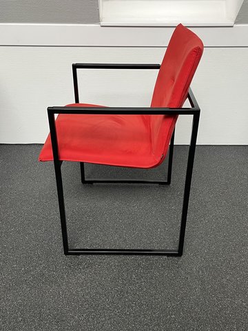 4 x Arco Frame Esszimmerstühle rot/schwarz