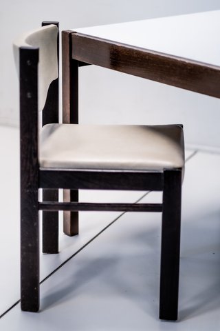 Cees Braakman van Pastoe uitschuifbare eettafel met 6 stoelen