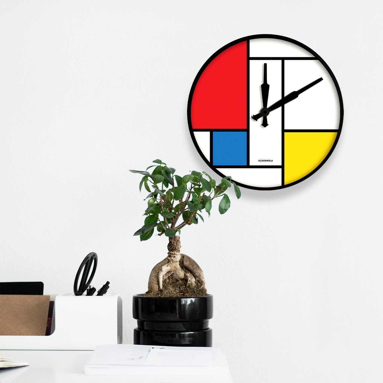 Image 4 of Cloudnola Composition Mondriaan Clock