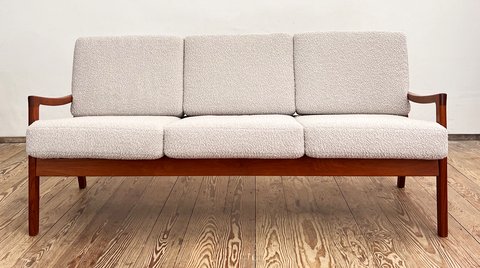 France and Son sofa by Ole Wanscher