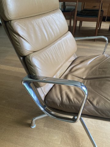 6x Vitra EA 215 Soft Pad Chair Charles Eames