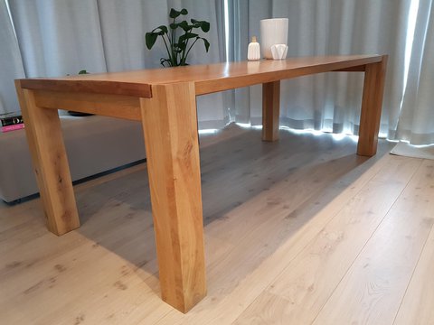Linteloo houten tafel
