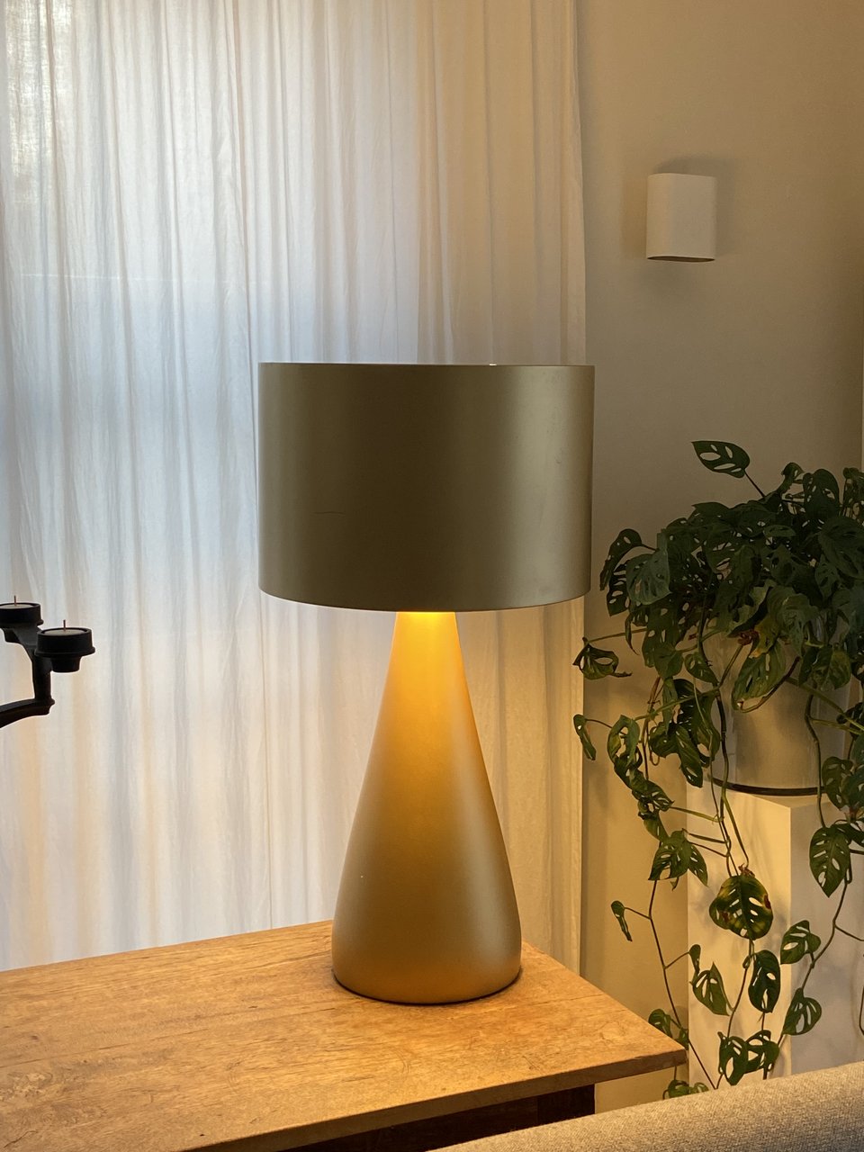 Image 12 of Showroom Jazz table lamp