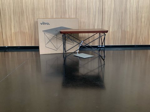 Eames LTR Side Table in Mahonie