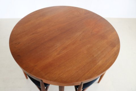 Frem Rojle dining table with chairs by Hans Olse