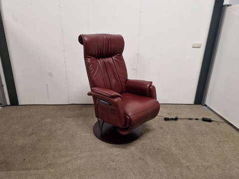 Prominent Malmö Electric Stand Up Chair Red
