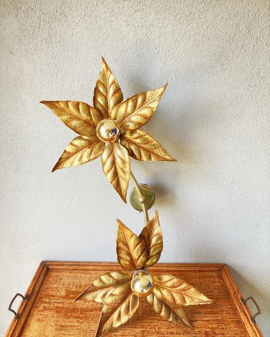 Massive brass flower lamp
