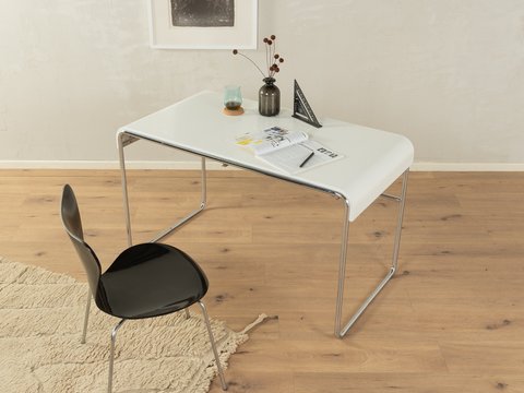 Läsko writing desk in Bauhaus style