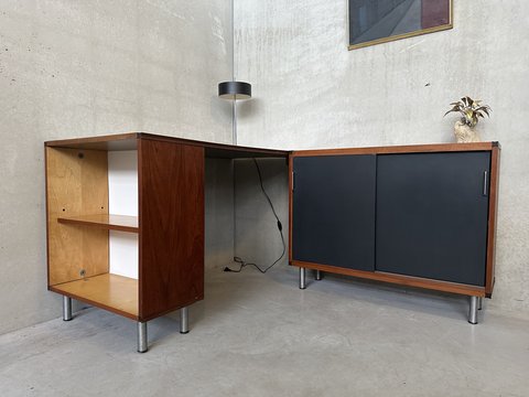 PasToe work corner - office table, library and storage furniture