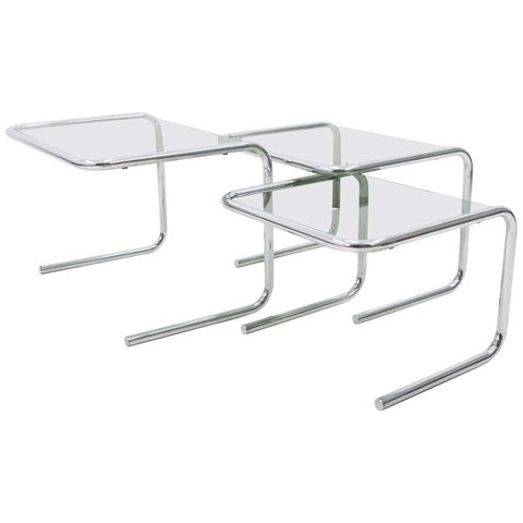 Bauhaus style design nesting tables jaren '70 te koop.