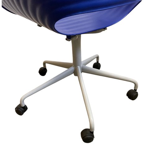 Vitra - Ron Arad - swivel chair / office chair - model Tom Vac - Blue seat