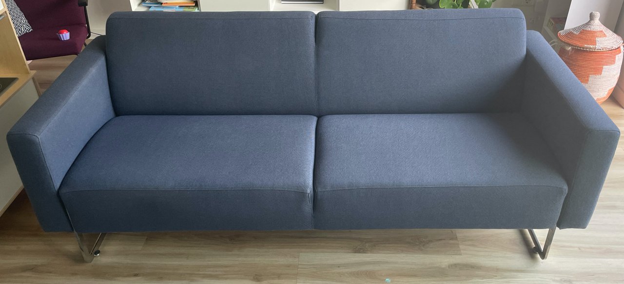 Artifort mare sofa 2.5 seater