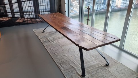 Okkehout long feather table