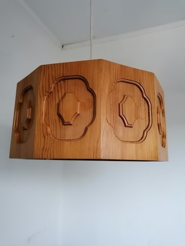 handgemaakte houten Zweedse lamp