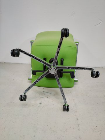 Artifort desk chair green