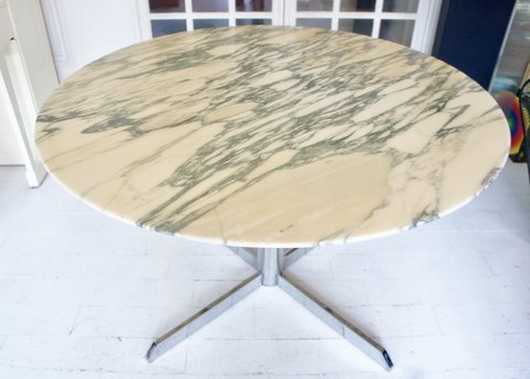 Roche Bobois dining table in marble by Florence Knoll