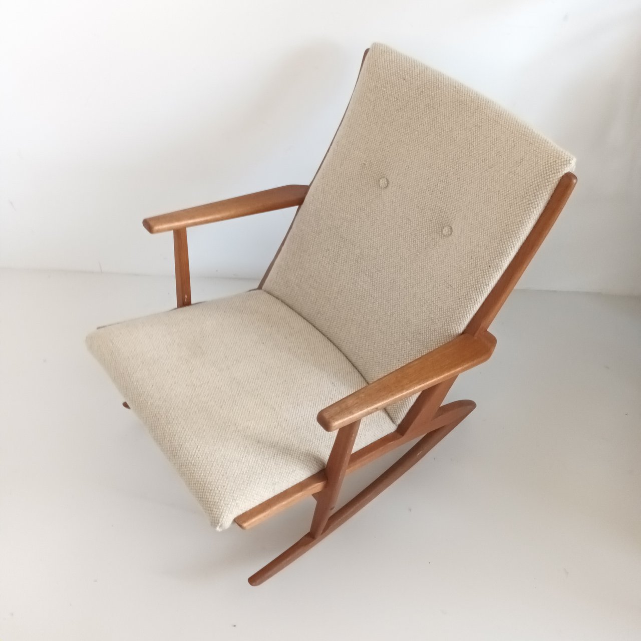 holger georg jensen rocking chair