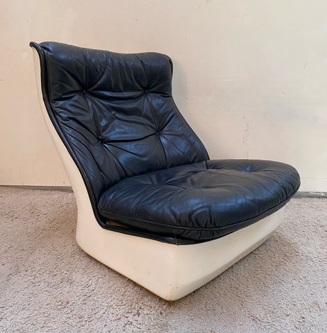Airborne Chair by Michel Cadestin