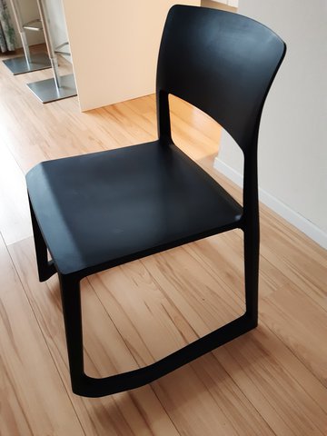 Vitra Tip Ton chair