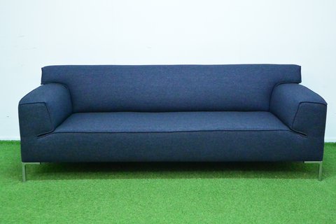 Design auf Stock Bloq 3-Sitzer-Sofa