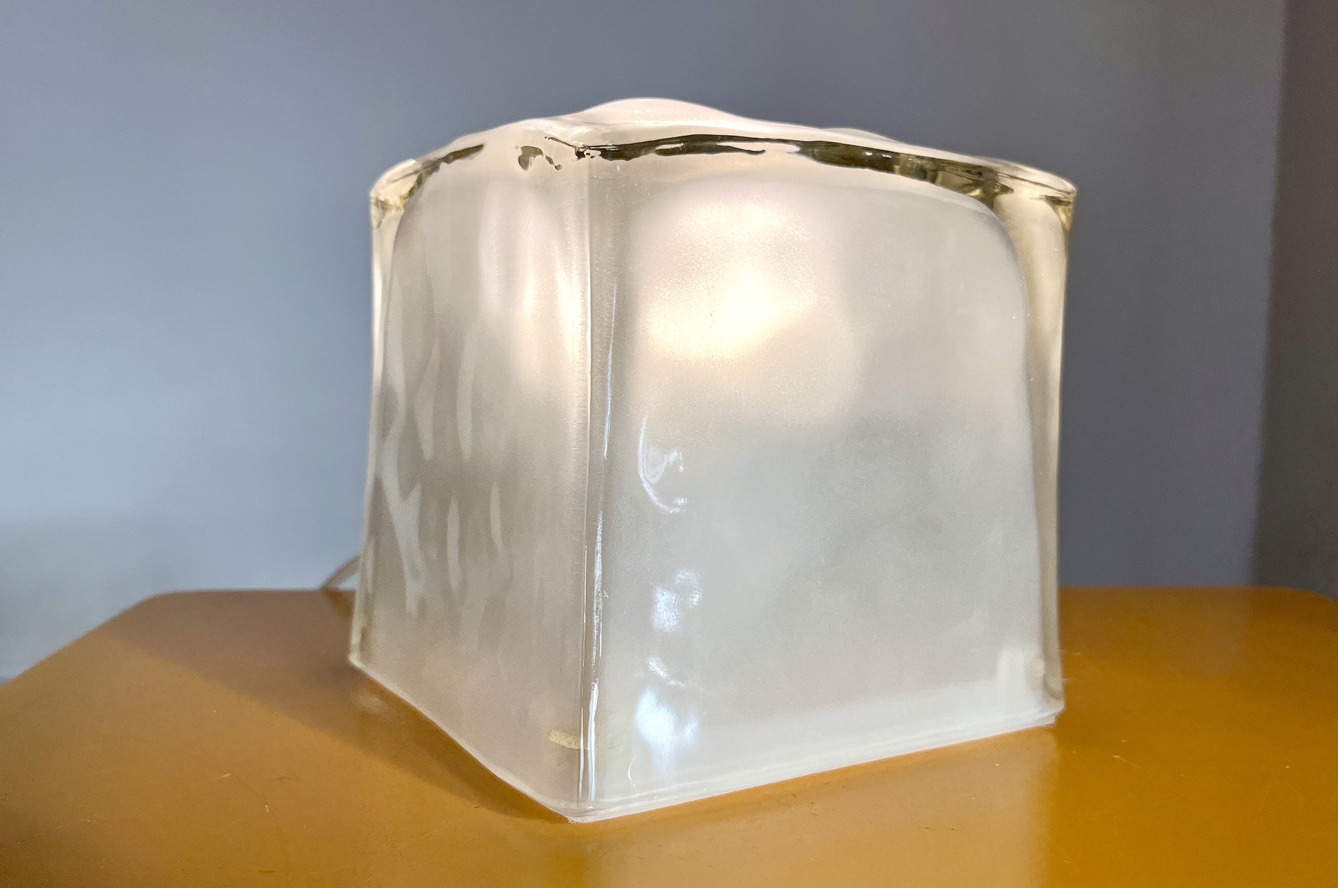 Iviken Cube table lamp | 75 | Whoppah
