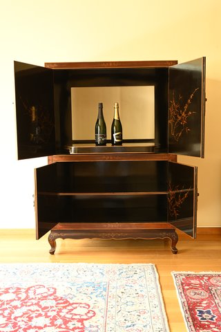 Modern TV cabinet China look