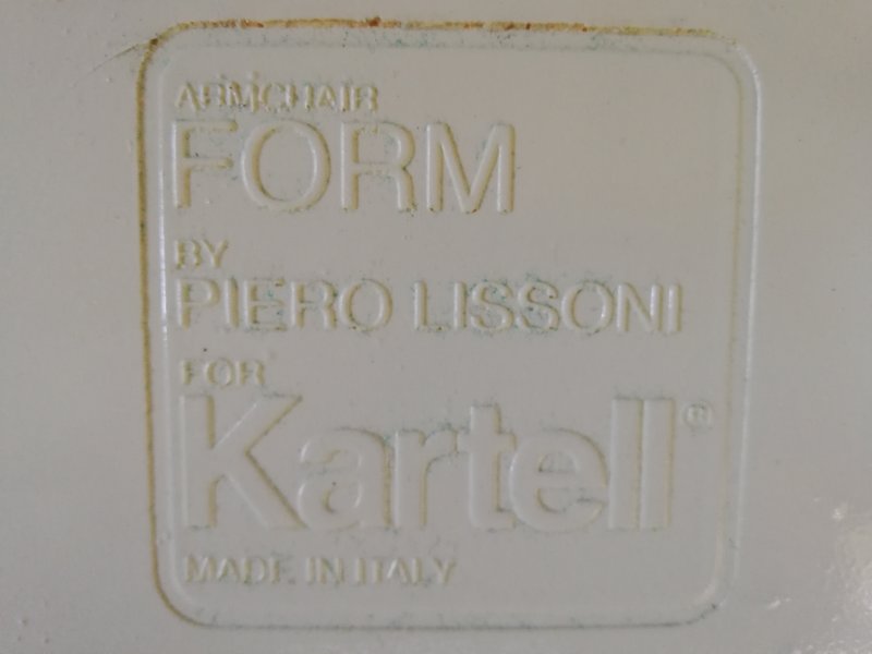 Kartell Form armchair Piero Lissoni