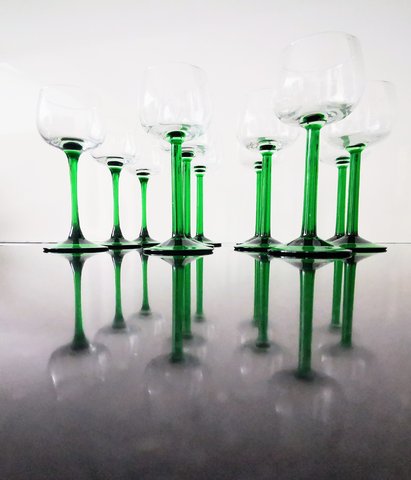 11x Luminarc wine glasses