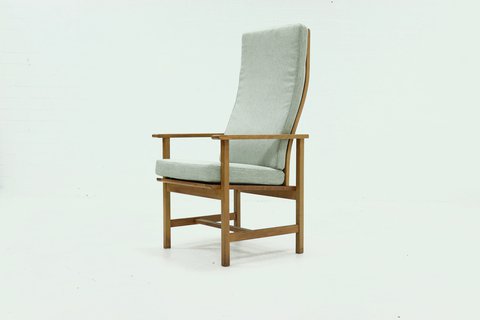 Børge Mogensen voor Fredericia Stolefabrik 2257 fauteuil met hoge rugleuning