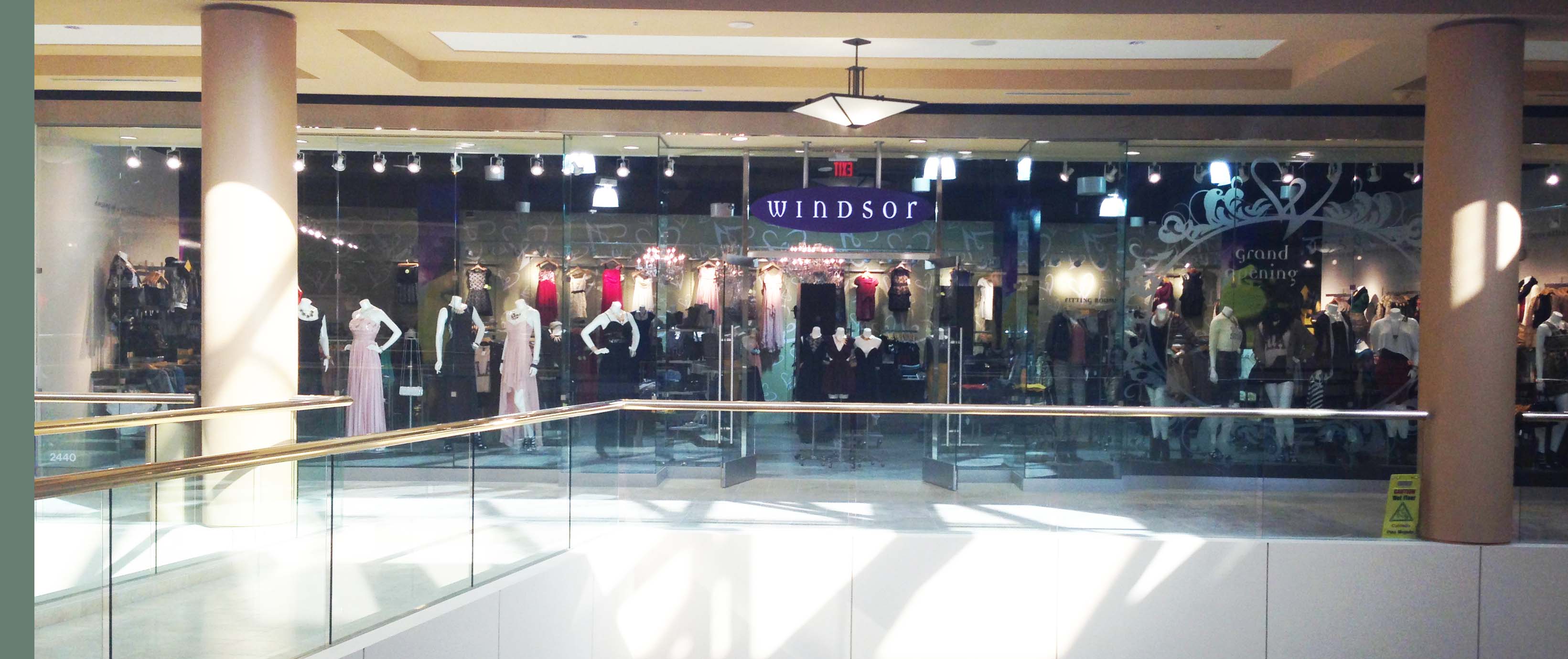 Windsor Store at Scottsdale Fashion ...