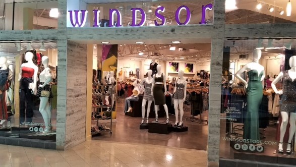 Windsor Store at The Woodlands Mall