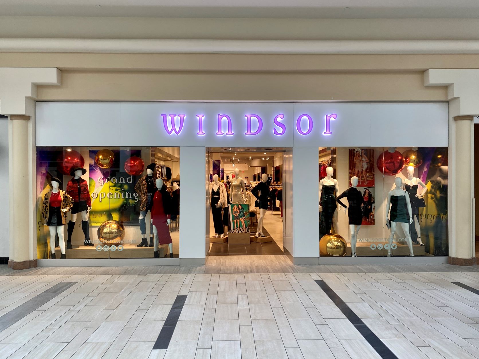 Windsor Store at Burlington Mall | Windsor