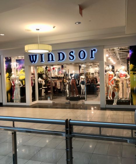 Windsor Store at Roosevelt Field