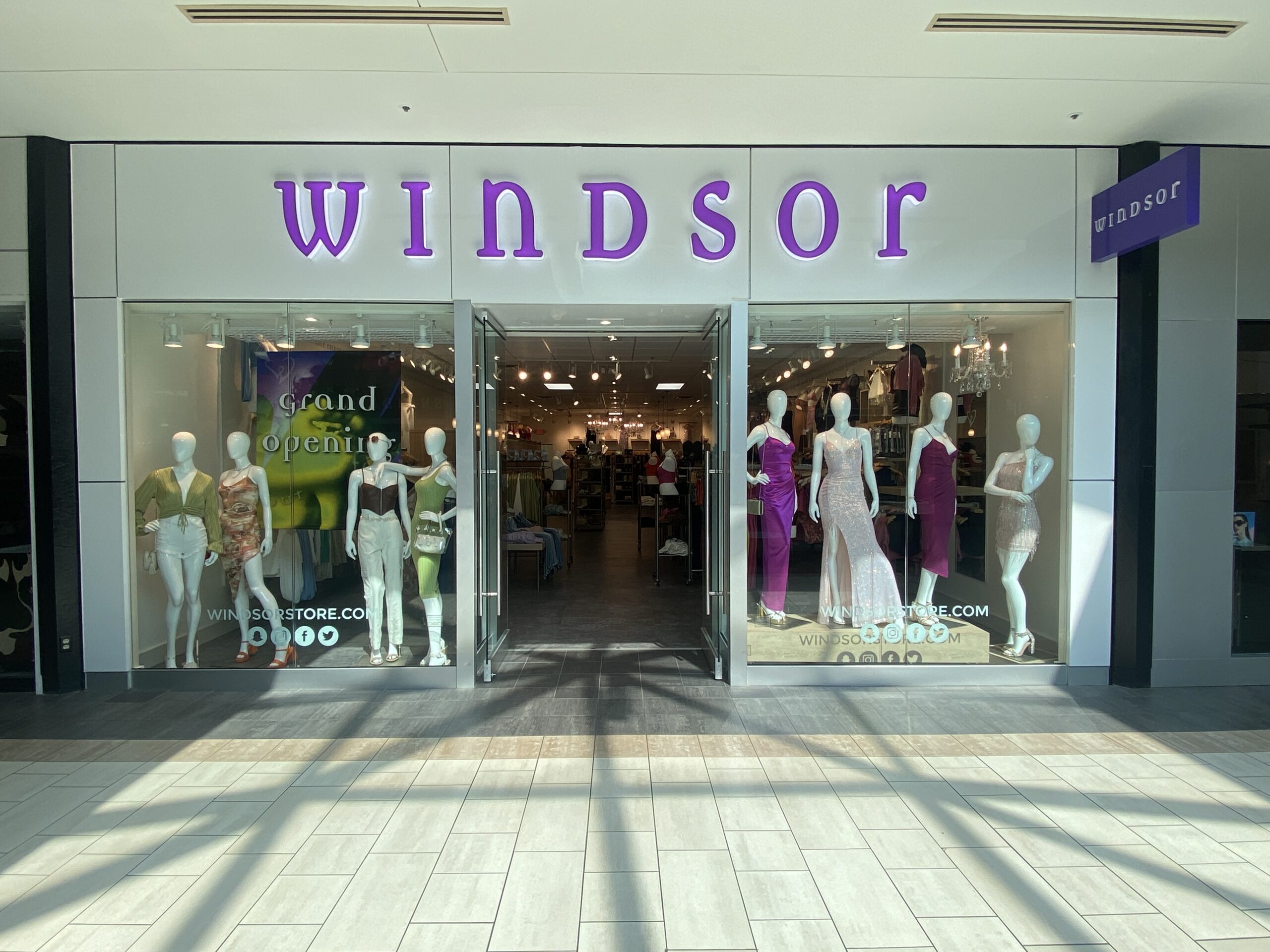 Windsor Store at North Riverside Park Mall