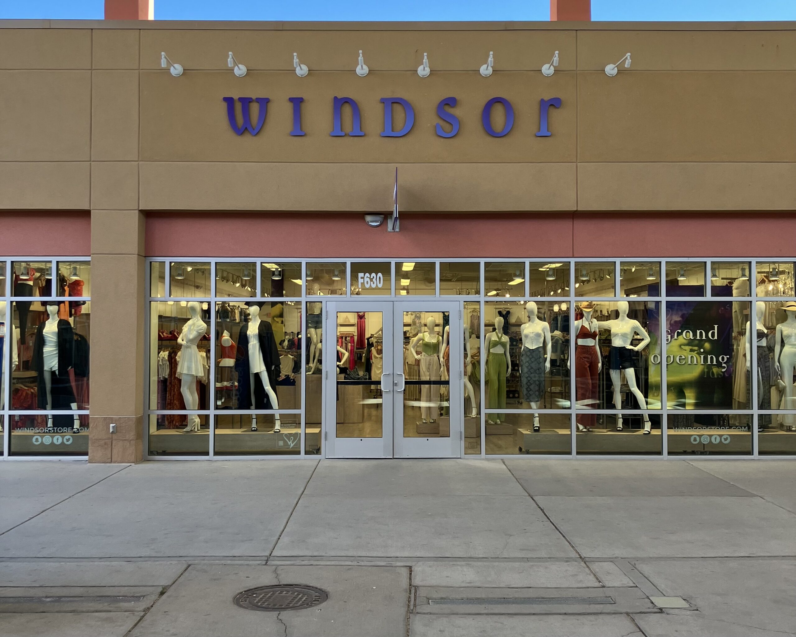 Elegant Dresse Stores in El Paso