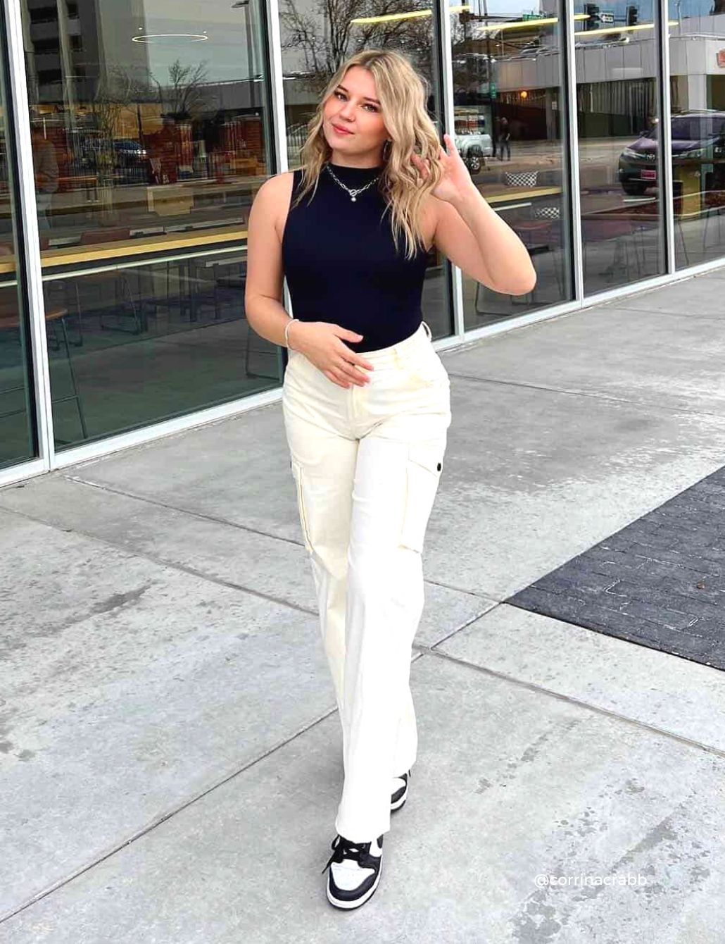 Stylish White Pants Outfits - Summer Fashion 2023 Trends