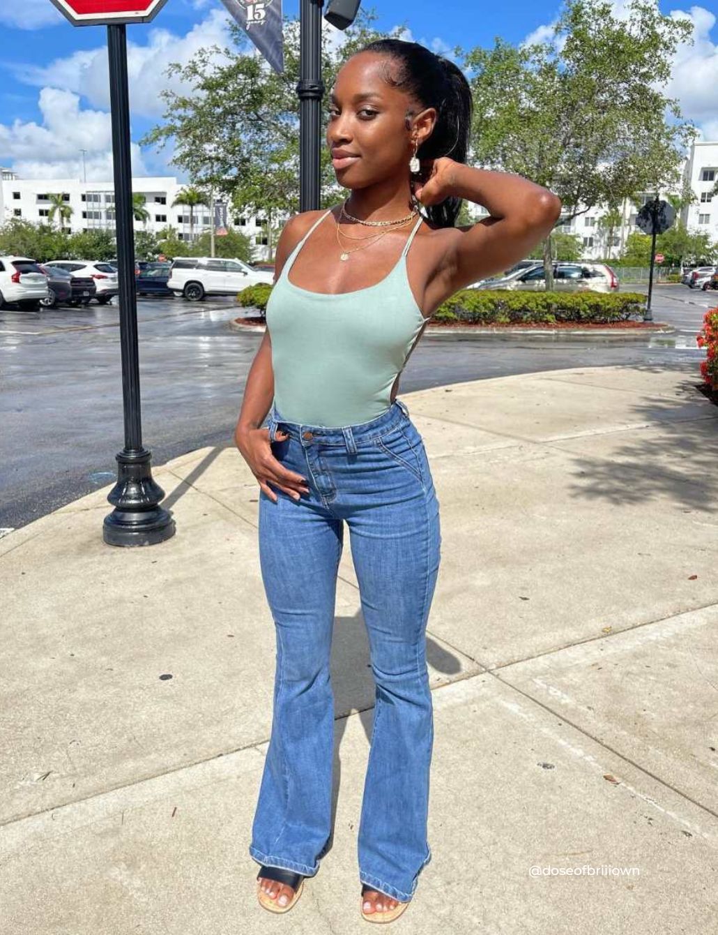 15 Flared Jean Outfits to Copy Now