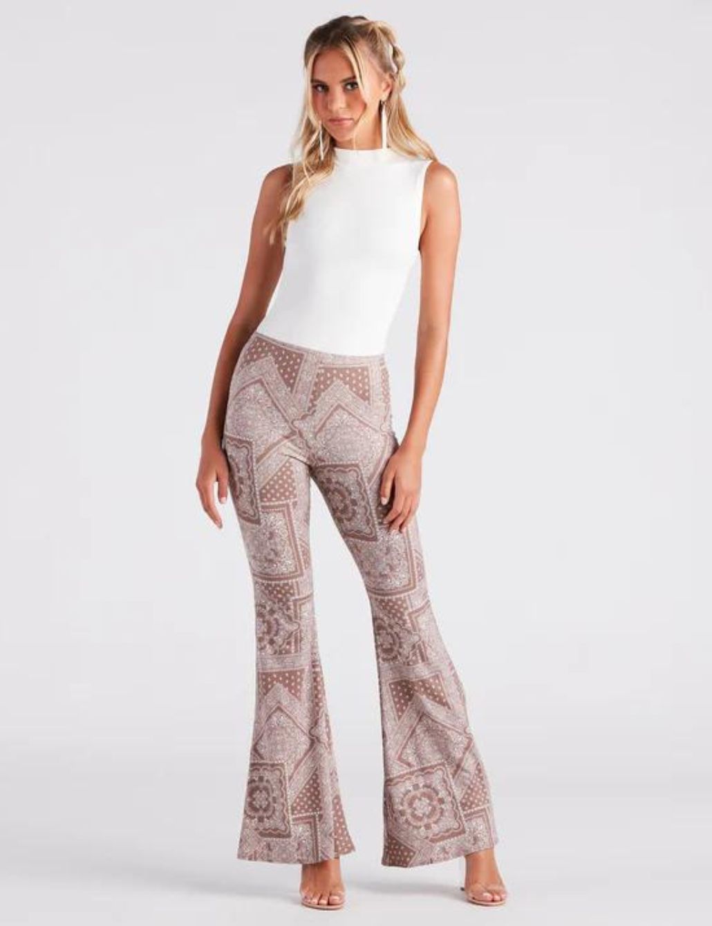 22 Stylish Outfits With Flare Pants glamhere.com