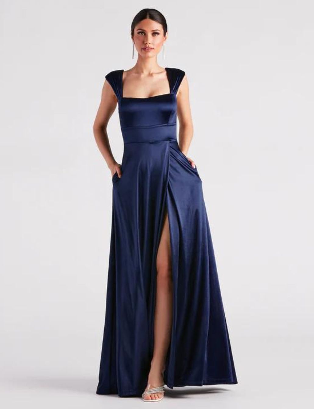 What to Wear to A Military Ball