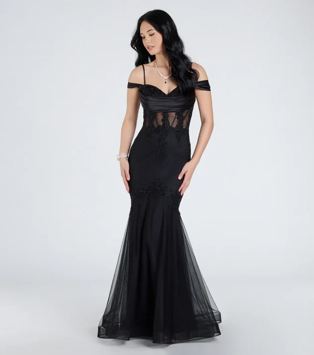 Black Floral Embroidered Tulle Corset Mermaid Prom Gown