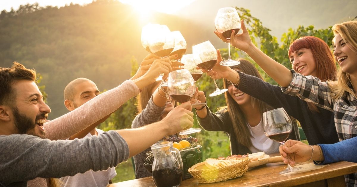 【場合選酒】年末，以這些葡萄酒與好友共享吧！
