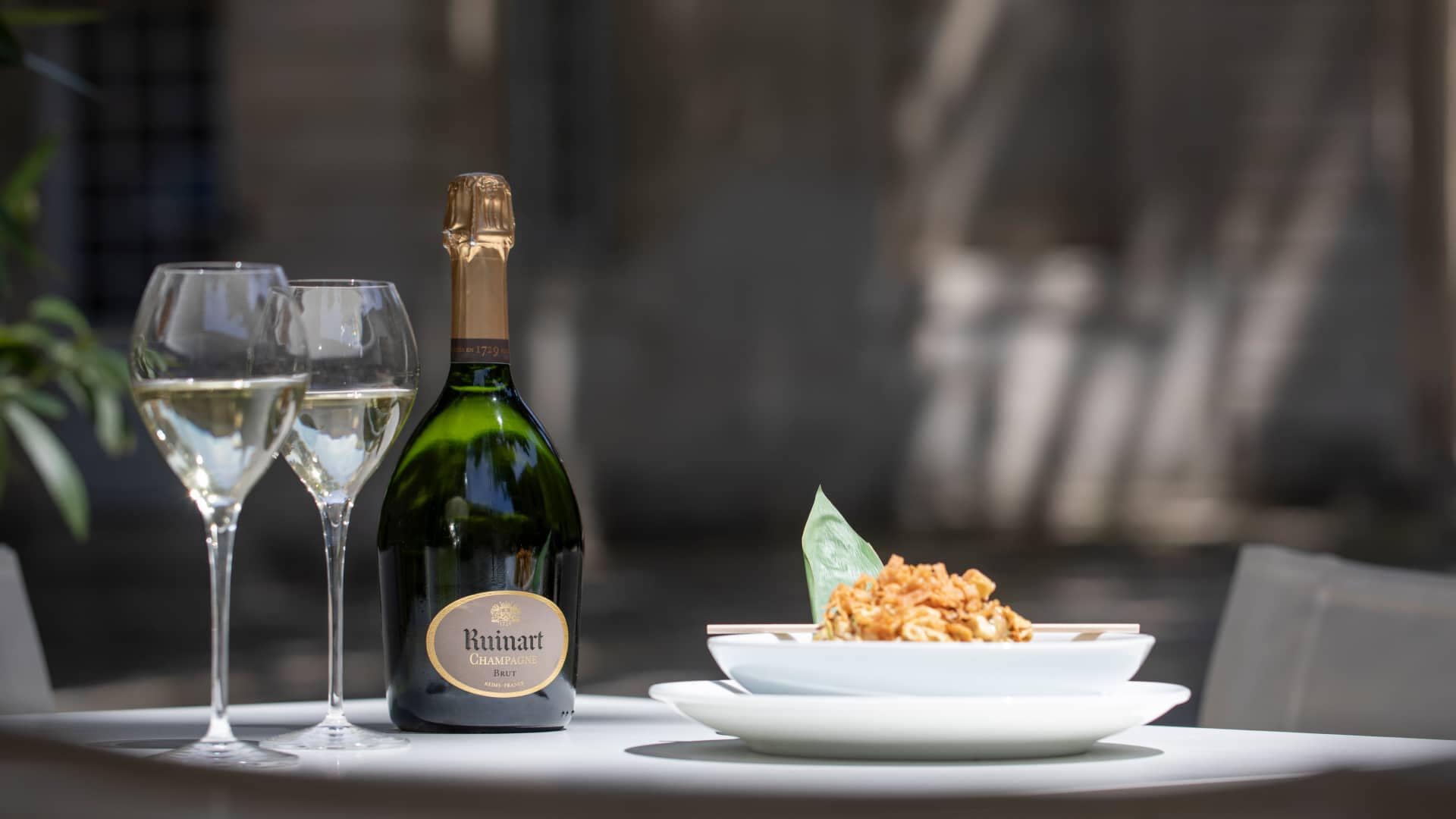 Ruinart Brut Champagne - Image 1