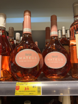 Mateus Medium Sweet Rosé - Image 1