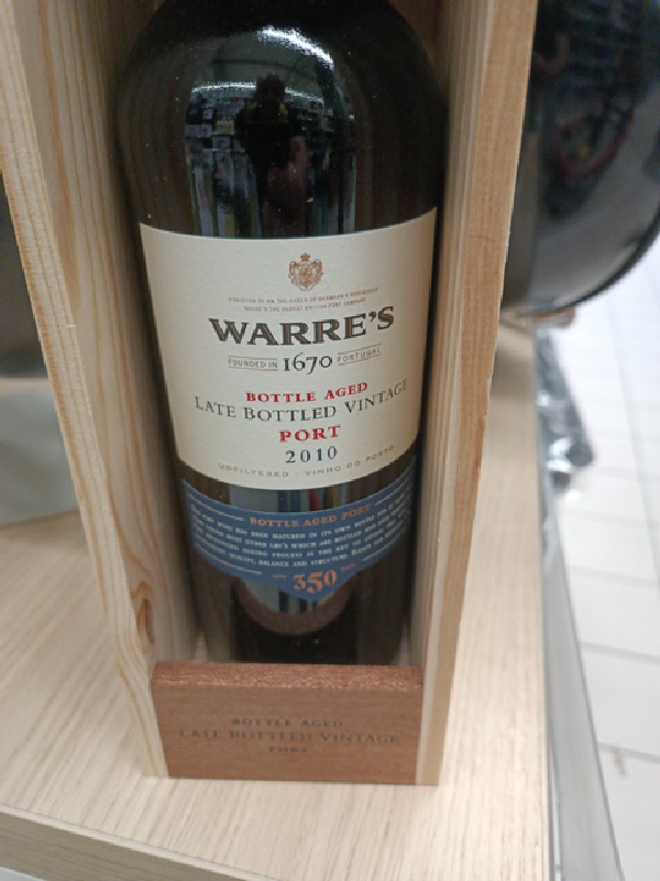 Late Bottled Vintage Port 2010 - Image 1