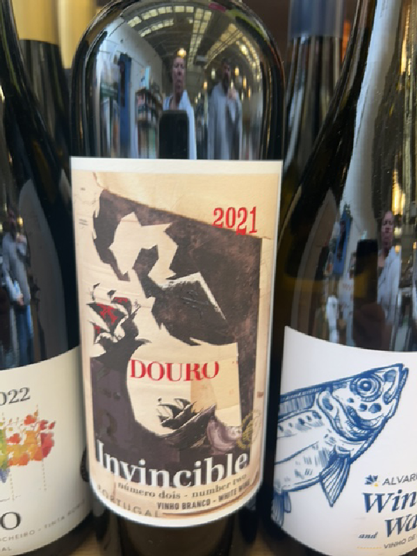 Invincible Douro White Wine - Image 1