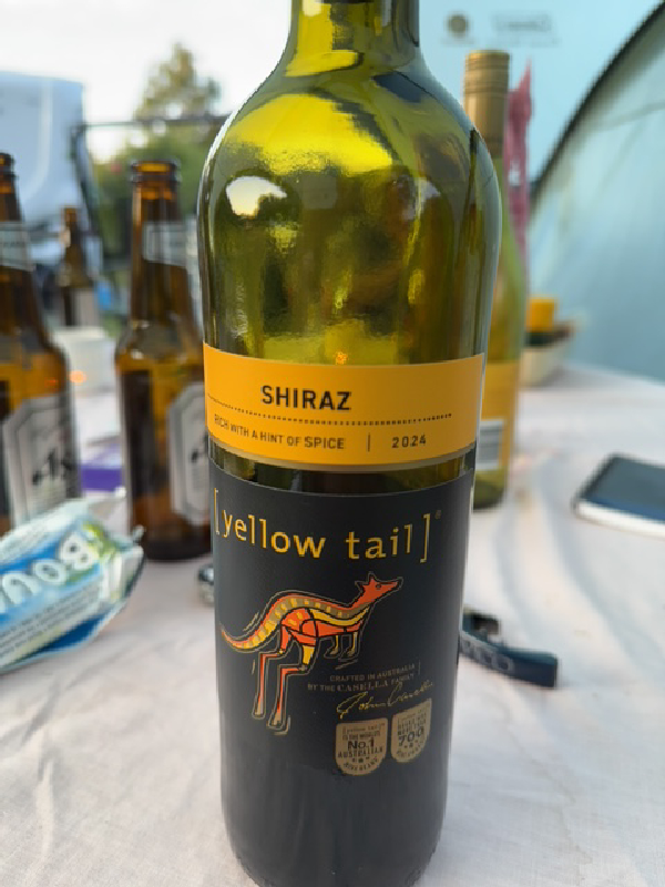 Yellow Tail Shiraz - Image 1